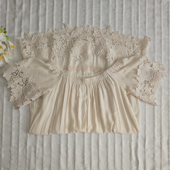 Taylor & Sage Cream Skirt - Picture 8 of 8